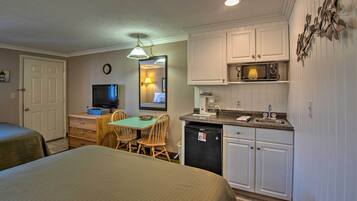 Apartment (0 Bedroom) | Interior