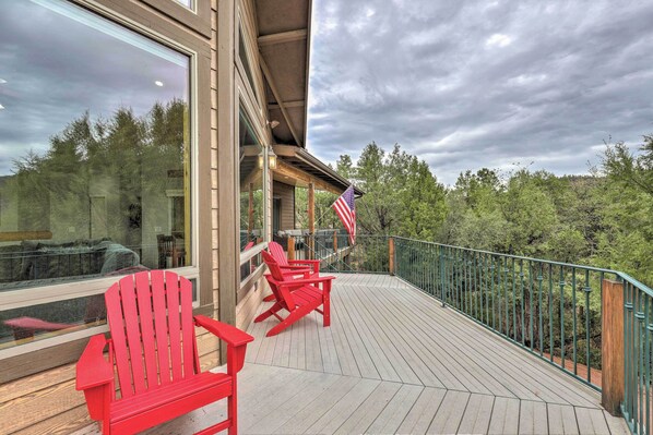 House (3 Bedrooms) | Interior - 'elkwood Lodge' Cabin w/ Hot Tub in Star Valley! (Payson)