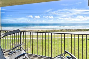 Apartment (2 Bedrooms) | Interior - Ormond Beach Condo w/ Balcony & Views (Ormond Beach)