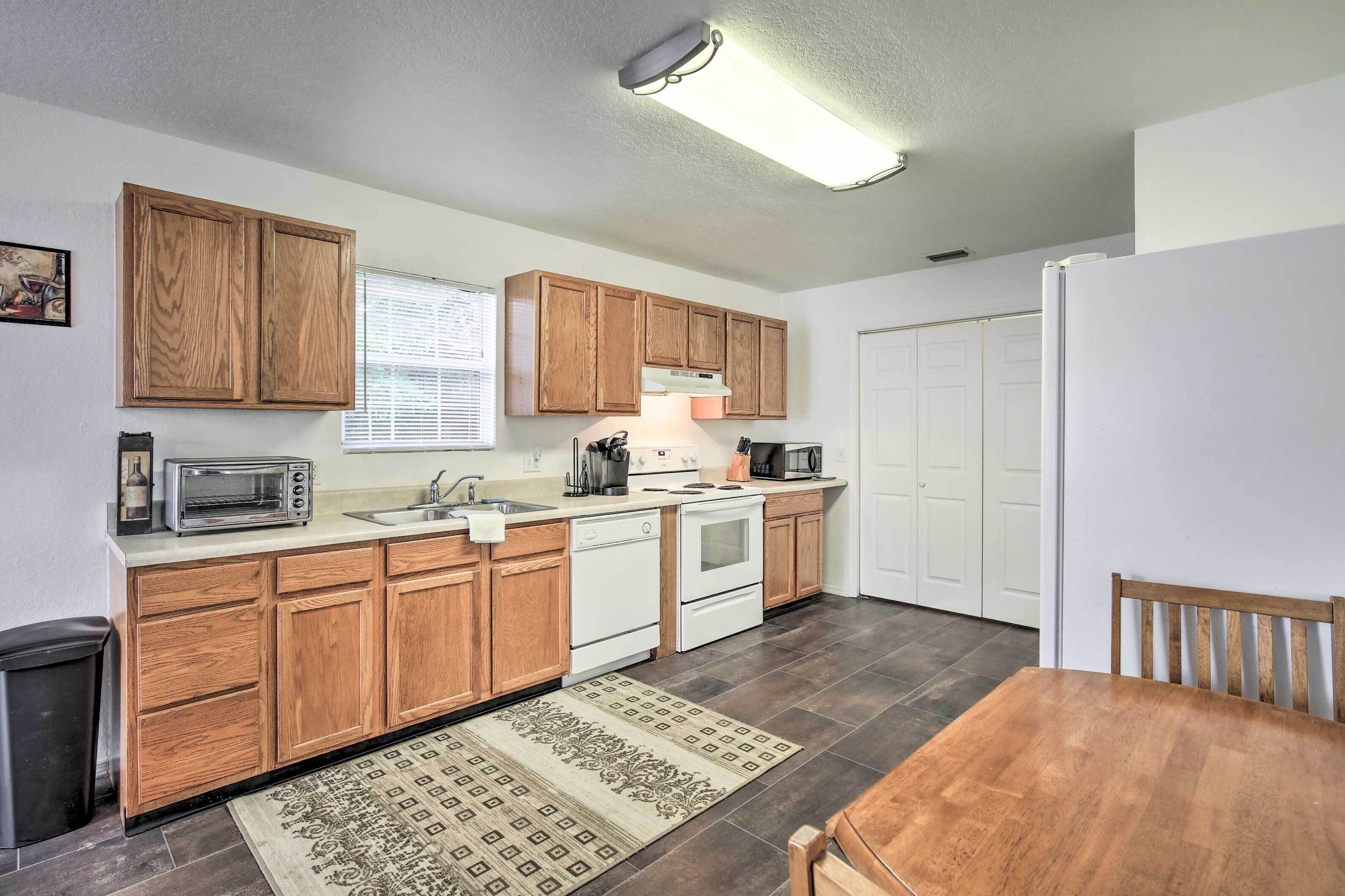 House (4 Bedrooms) | Interior