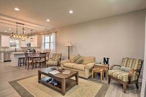 House (3 Bedrooms) | Interior - Greenville House w/ Covered Patio, 2 Mi to Dtwn! (Greenville)