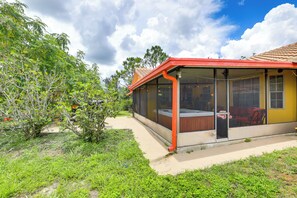 Interior - North Port Garden Home: Florida Room, Lanai! (North Port)