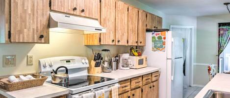 House (2 Bedrooms) | Interior