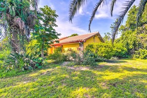 Interior - North Port Garden Home: Florida Room, Lanai! (North Port)