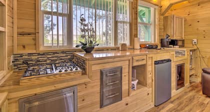 Grill, Fire Pit: Pet-friendly Lakeside Cottage!