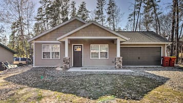 House (2 Bedrooms) | Front of property