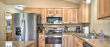 House (2 Bedrooms) | Interior