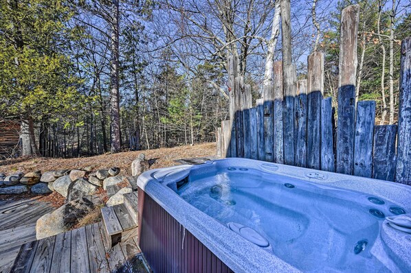 House (4 Bedrooms) | Interior - Log Cabin in Wilmington w/ New Hot Tub By Skiing! (Wilmington)