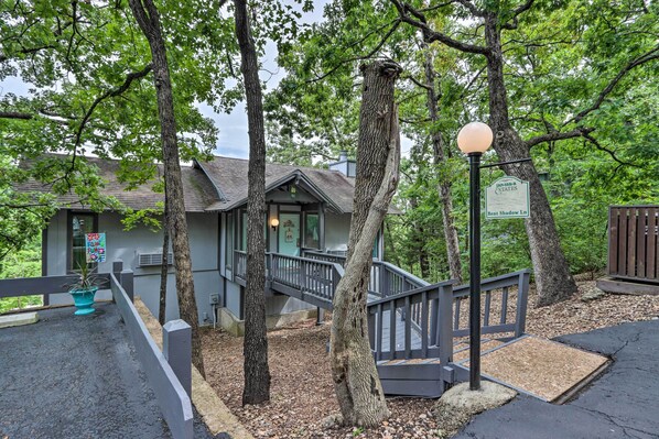 Interior - < 1 Mi to the Lake: Osage Beach Home w/ Deck (Osage Beach)