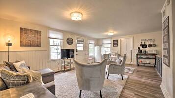 Apartment (1 Bedroom) | Interior