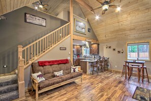 TV, fireplace - Secluded Ashford Getaway w/ Fire Pit + Grill! (Mineral)