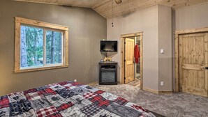 Unclassified image, 4 of 26, button - Secluded Ashford Getaway w/ Fire Pit + Grill! (Mineral)