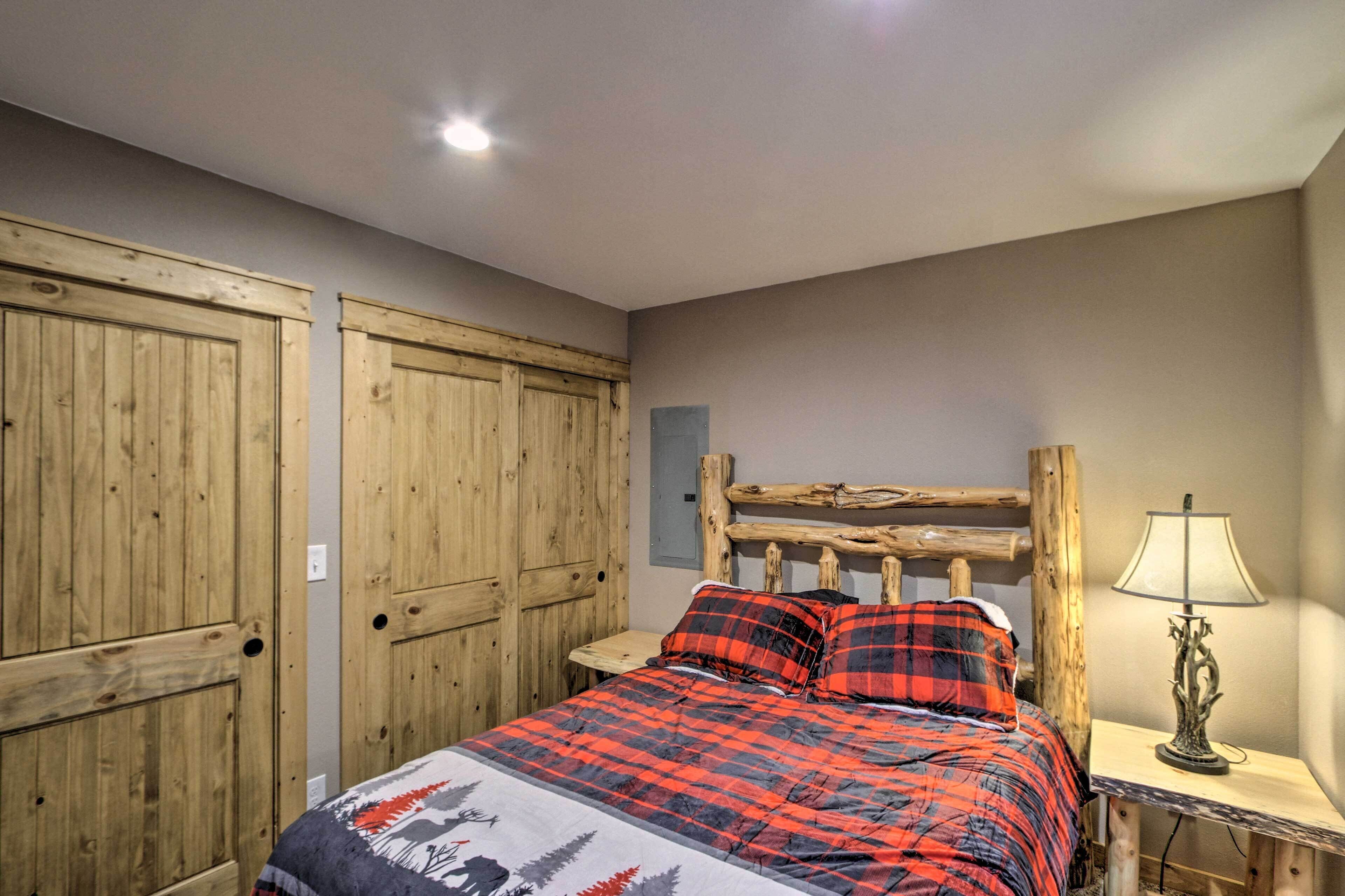 1 bedroom, bed sheets