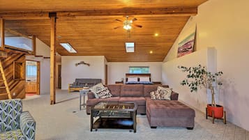 Apartment (0 Bedroom) | Interior