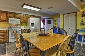 House (4 Bedrooms) | Interior