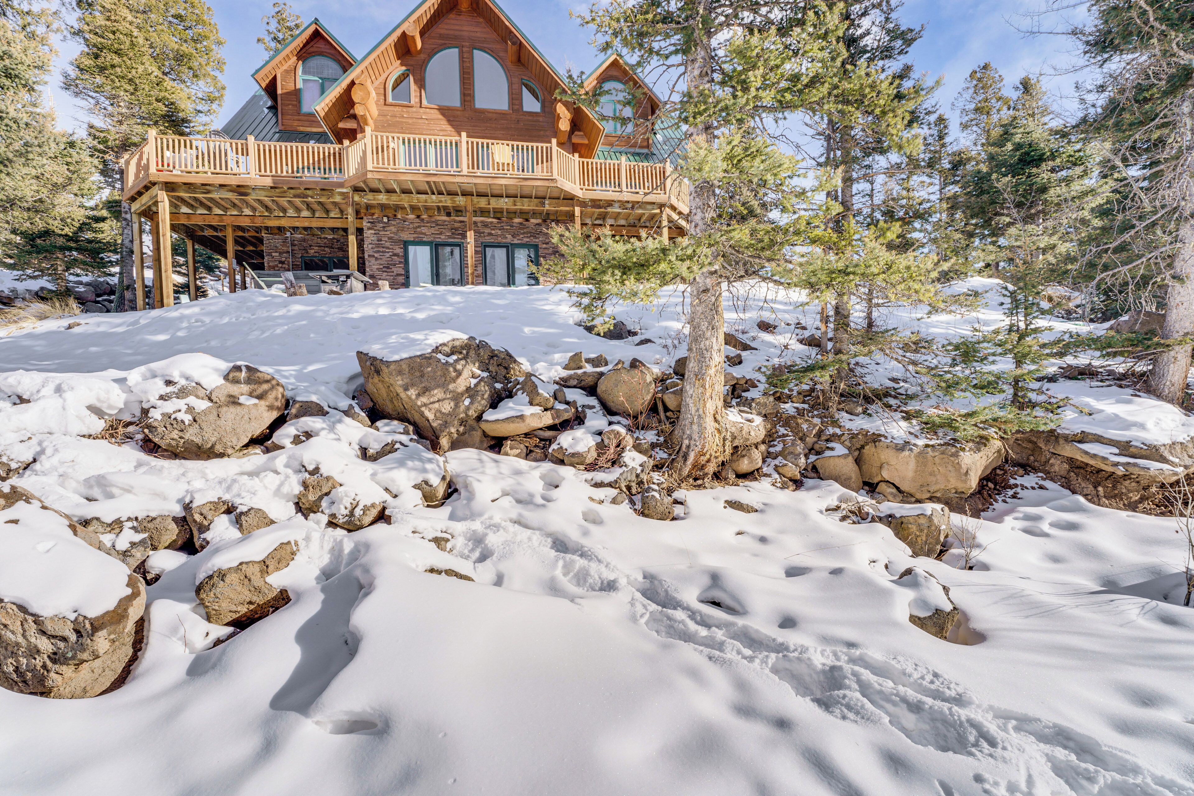 House (4 Bedrooms) | Interior