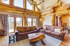 House (4 Bedrooms) | Interior - 'burning Sky Lodge': Private Hot Tub & Ski-in/out (Angel Fire)