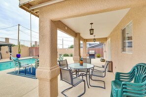 House (3 Bedrooms) | Interior - Grill & Dine Outside: Lake Havasu Home w/ Pool! (Lake Havasu City)