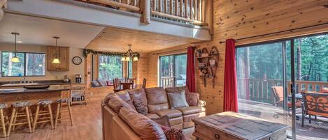 House (2 Bedrooms) | Interior