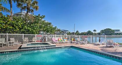 8th Floor Penthouse, Walk to Clearwater Beach