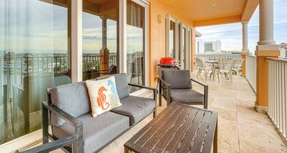 8th Floor Penthouse, Walk to Clearwater Beach