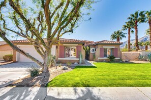 Interior - 'gateway Grand Oasis' Palm Springs Gem w/ Pool! (Palm Springs)