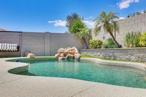 Private Pool & Patio: Home in Surprise!