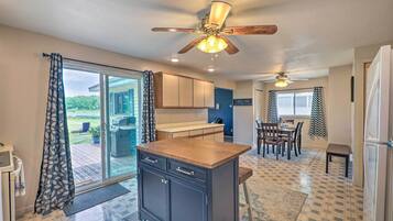 Cottage (2 Bedrooms) | Interior