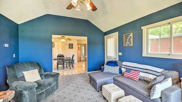 Cottage (2 Bedrooms) | Interior