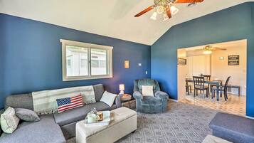 Cottage (2 Bedrooms) | Interior