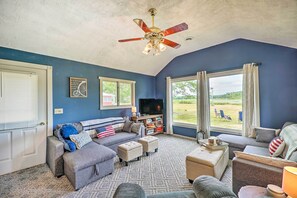 Cottage (2 Bedrooms) | Interior