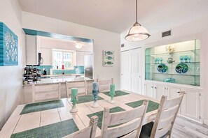 Apartment (2 Bedrooms) | Interior - Ponce Inlet Condo w/ Beach & Pool Access! (Ponce Inlet)