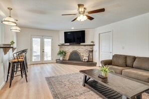 House (4 Bedrooms) | Interior