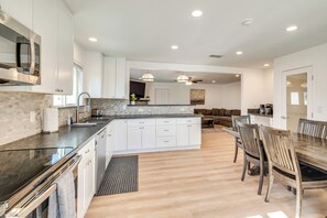 منزل (4 Bedrooms) | المنشأة من الداخل