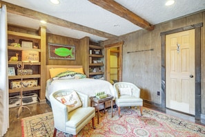 House (3 Bedrooms) | Interior - Access to Lake & Pool! Sapphire Resort Retreat (Sapphire)