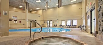 Pool Access & Slope Views: Beech Mtn Condo!