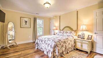 Casa (Multiple Bedrooms) | Parte interna