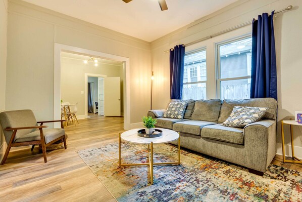 Books - Little Rock Vacation Rental Near Downtown! (Little Rock)