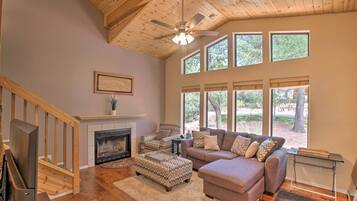 House (3 Bedrooms) | Front of property