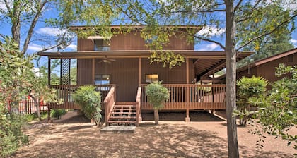 Forest-view Retreat in Payson, Close to Hiking!