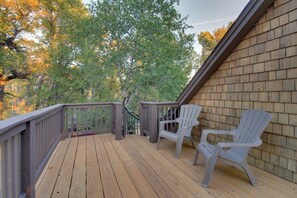 House (3 Bedrooms) | Interior - Cozy Augusta Cabin w/ Furnished Deck & Grill! (Augusta)