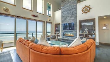 House (4 Bedrooms) | Front of property