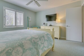 Apartment (2 Bedrooms) | Interior - Walk to Beach! Hilton Head Island Escape w/ Pool (Hilton Head Island)