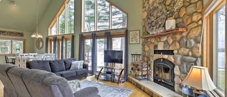 House (2 Bedrooms) | Interior