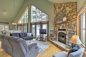 House (2 Bedrooms) | Interior