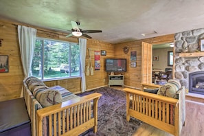 House (3 Bedrooms) | Front of property