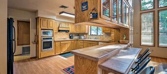 Cloudcroft Mtn Home w/ Patio, Walk to Golf Course!