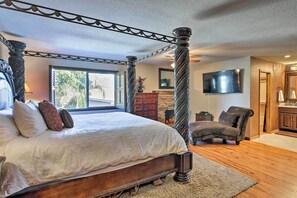 House (5 Bedrooms) | Interior - Pool, Bar & Game Room: Red Mountain Mesa Oasis (Mesa)