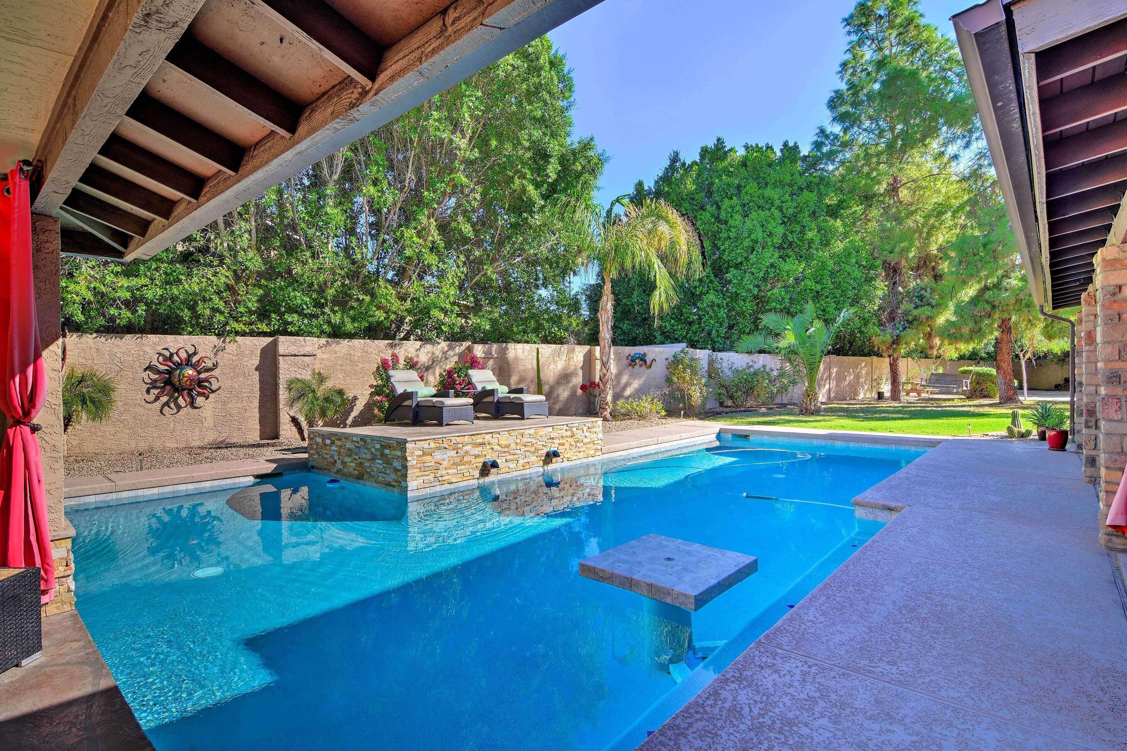 House (5 Bedrooms) | Interior