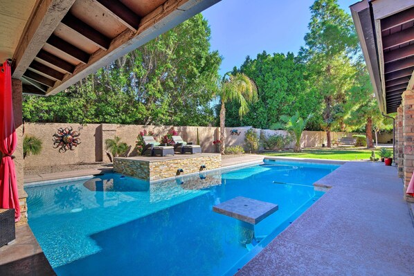 Interior - Pool, Bar & Game Room: Red Mountain Mesa Oasis (Mesa)